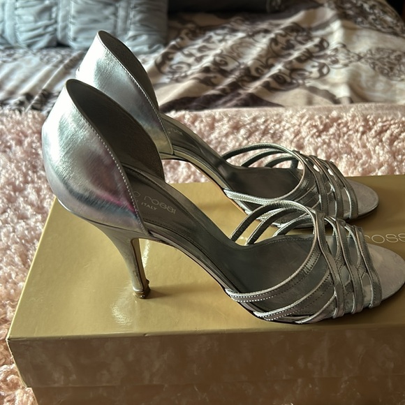 Sergio Rossi silver heels in good condition - Picture 3 of 6